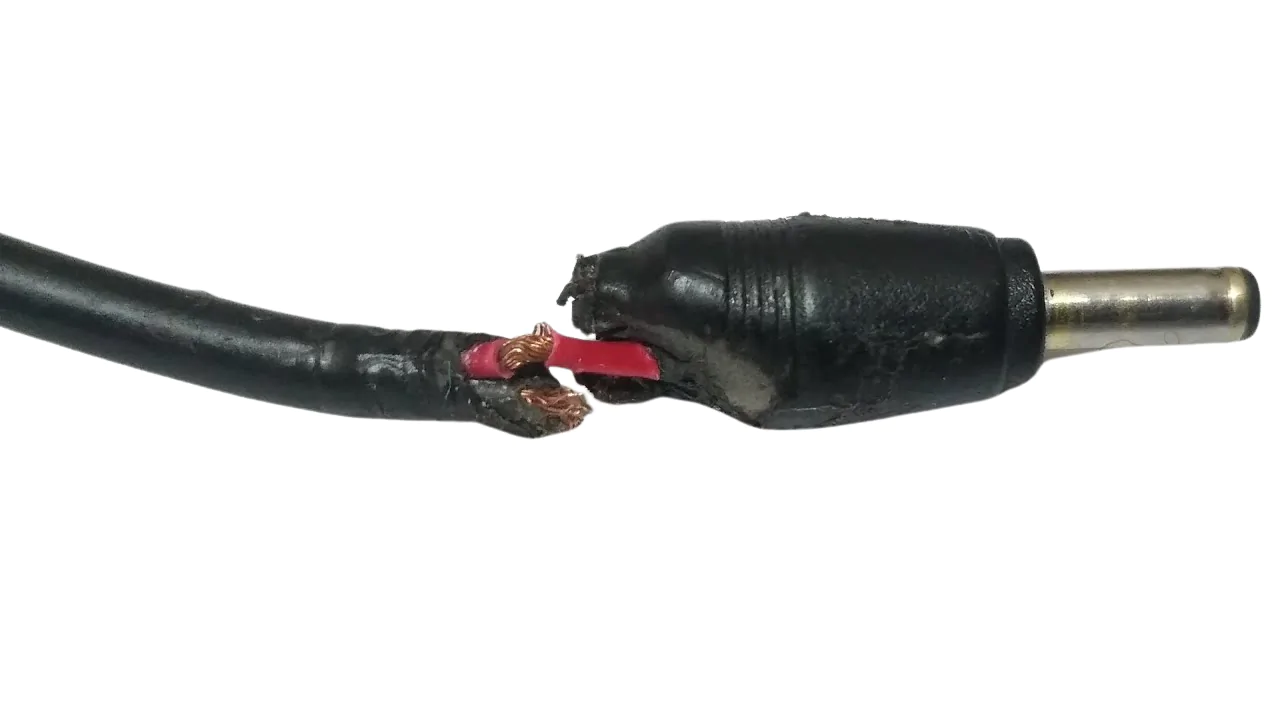 Adapter laptop rosak